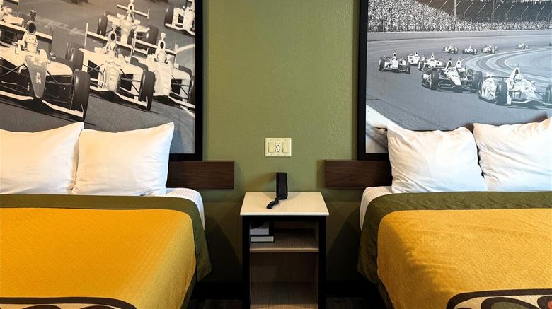 <b>Super 8 Frankfort Room</b>. Images powered by <a href="https://iceportal.shijigroup.com/" title="IcePortal" target="_blank">IcePortal</a>.