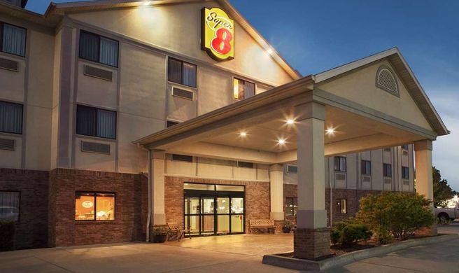 Super 8 Perryville Exterior