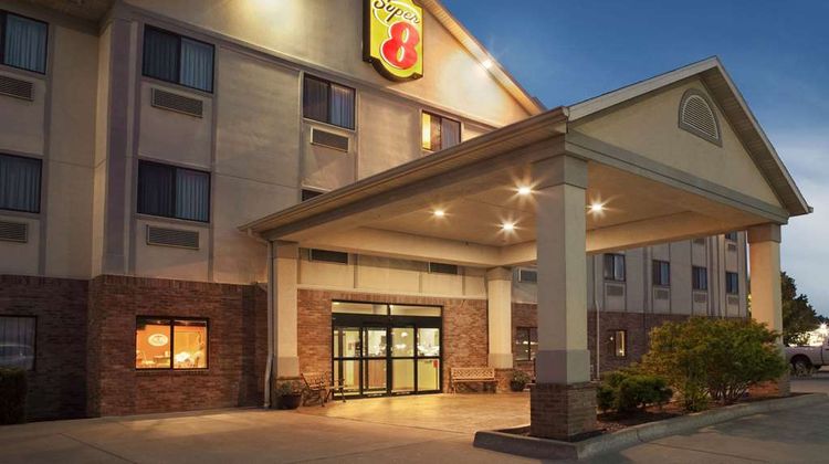 Super 8 Perryville Exterior