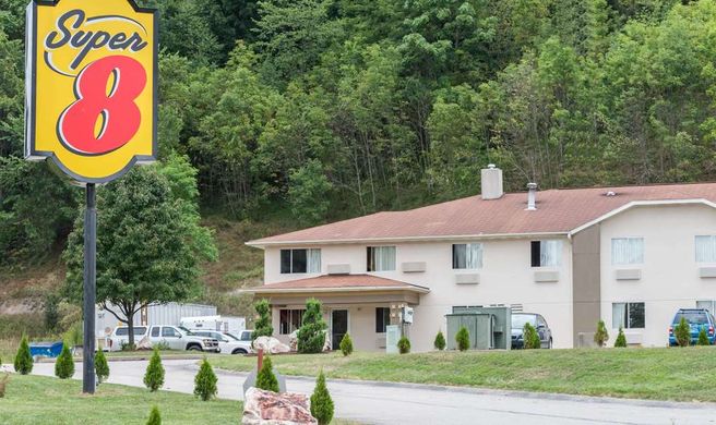Super 8 Pittsburgh/Monroeville Exterior
