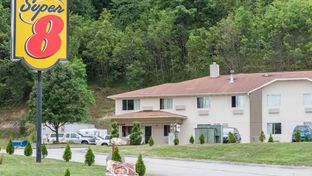 Super 8 Pittsburgh/Monroeville