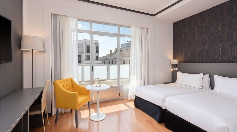 <b>Hotel Plaza Espana, Affiliated by Melia Room</b>. Images powered by <a href="https://iceportal.shijigroup.com/" title="IcePortal" target="_blank">IcePortal</a>.