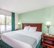 Ramada Oceanside Room