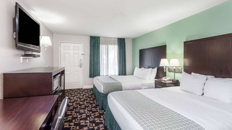 <b>Ramada Oceanside Room</b>. Images powered by <a href="https://iceportal.shijigroup.com/" title="IcePortal" target="_blank">IcePortal</a>.