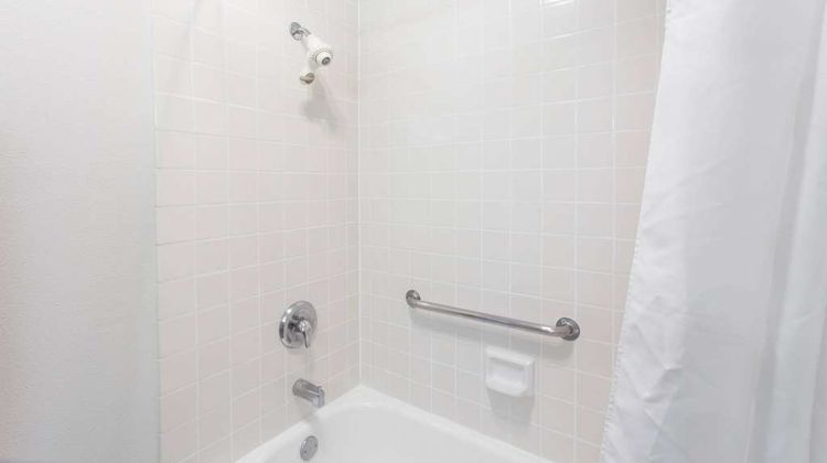Ramada Oceanside Room