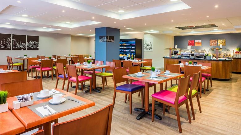 <b>Hotel Madrid Centro, Affiliated by Melia Restaurant</b>. Images powered by <a href="https://iceportal.shijigroup.com/" title="IcePortal" target="_blank">IcePortal</a>.