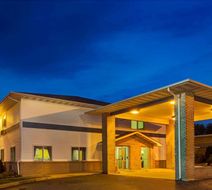 Super 8 Heath/Newark Exterior