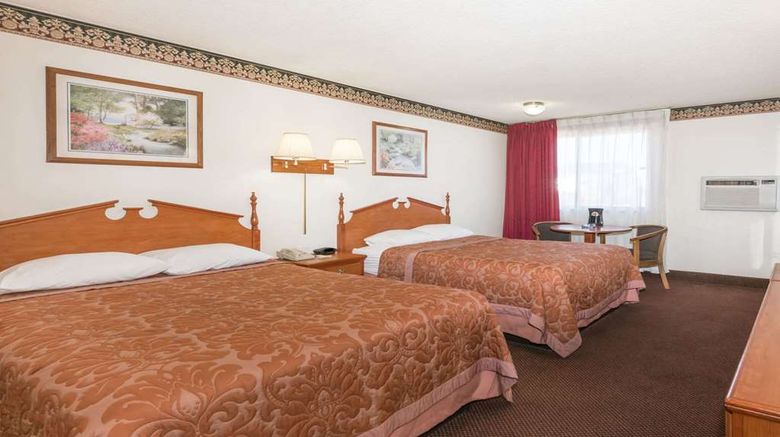 <b>Super 8 Laramie Room</b>. Images powered by <a href="https://iceportal.shijigroup.com/" title="IcePortal" target="_blank">IcePortal</a>.