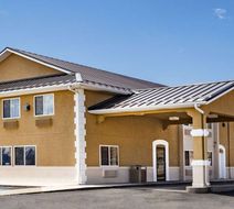 Super 8 Richfield Exterior