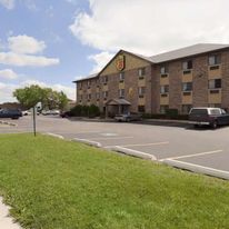 Super 8 Bridgeview/Chicago Area