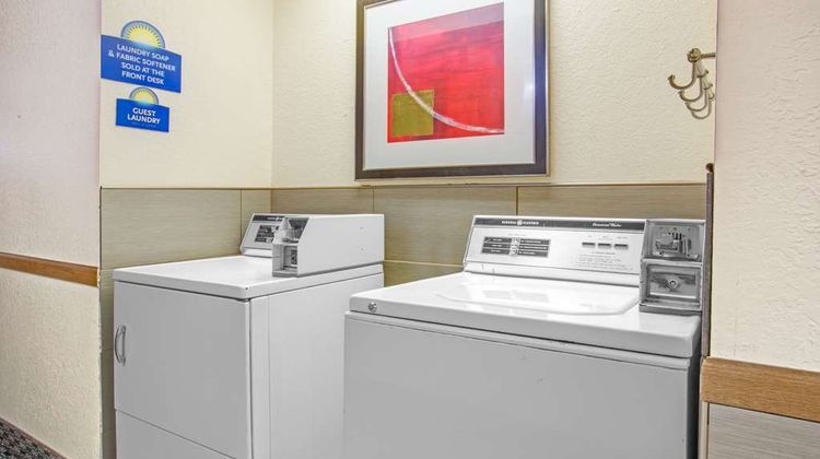 Days Inn Le Roy Bloomington Southeast Other
