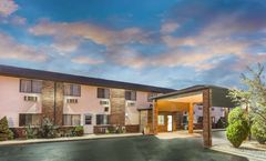 Super 8 Bourbonnais/Kankakee Area