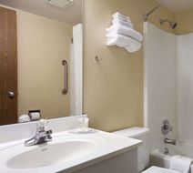 Super 8 Collinsville St. Louis Room