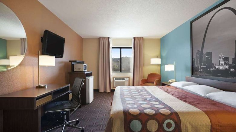 <b>Super 8 Collinsville St. Louis Room</b>. Images powered by <a href="https://iceportal.shijigroup.com/" title="IcePortal" target="_blank">IcePortal</a>.