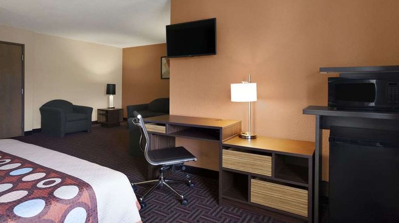 <b>Super 8 Collinsville St. Louis Suite</b>. Images powered by <a href="https://iceportal.shijigroup.com/" title="IcePortal" target="_blank">IcePortal</a>.
