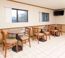 Super 8 Dixon Lobby