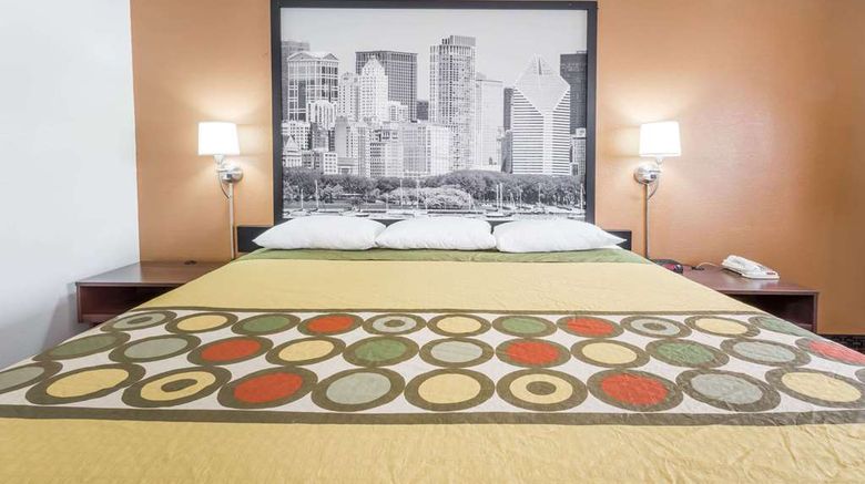 <b>Super 8 Dixon Room</b>. Images powered by <a href="https://iceportal.shijigroup.com/" title="IcePortal" target="_blank">IcePortal</a>.