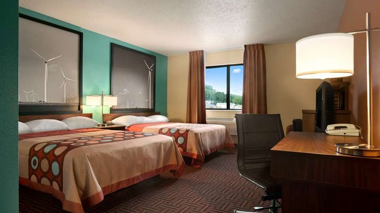 <b>Super 8 Peoria East Room</b>. Images powered by <a href="https://iceportal.shijigroup.com/" title="IcePortal" target="_blank">IcePortal</a>.