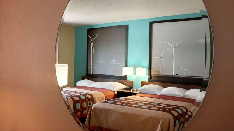 <b>Super 8 Peoria East Room</b>. Images powered by <a href="https://iceportal.shijigroup.com/" title="IcePortal" target="_blank">IcePortal</a>.