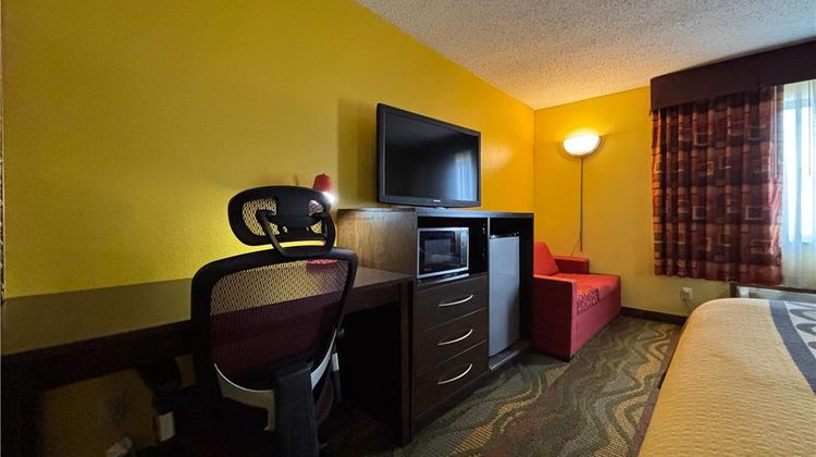 Super 8 Jacksonville Room