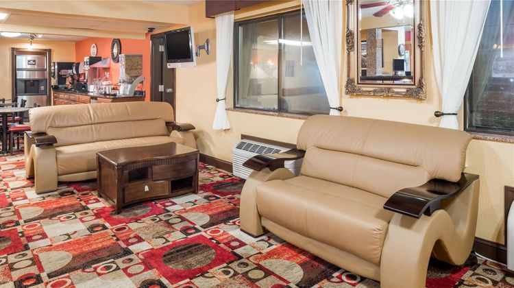 Super 8 Jacksonville Lobby