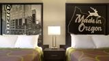 Super 8 Portland Airport Room