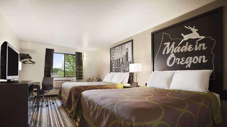 <b>Super 8 Portland Airport Room</b>. Images powered by <a href="https://iceportal.shijigroup.com/" title="IcePortal" target="_blank">IcePortal</a>.