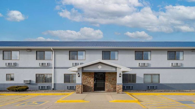Super 8 Danville Exterior