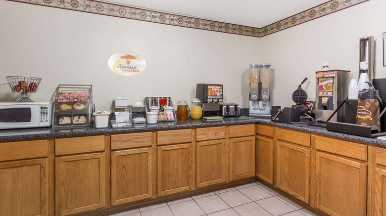 <b>Super 8 Morris Other</b>. Images powered by <a href="https://iceportal.shijigroup.com/" title="IcePortal" target="_blank">IcePortal</a>.