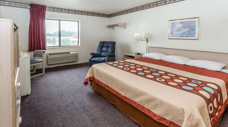 <b>Super 8 Morris Room</b>. Images powered by <a href="https://iceportal.shijigroup.com/" title="IcePortal" target="_blank">IcePortal</a>.