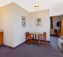 Super 8 Klamath Falls Room
