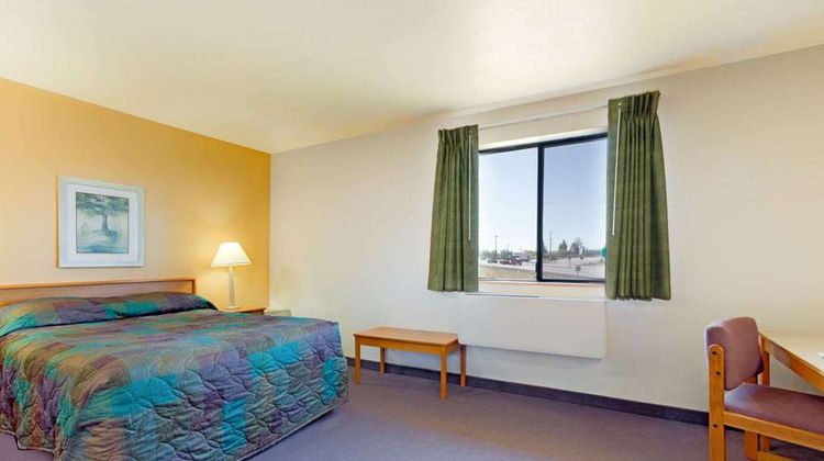 Super 8 Klamath Falls Room