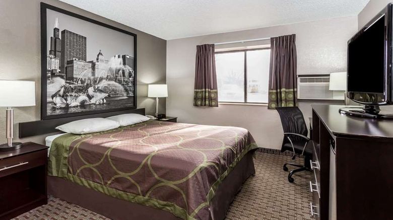 <b>Super 8 Mundelein/Libertyville Area Room</b>. Images powered by <a href="https://iceportal.shijigroup.com/" title="IcePortal" target="_blank">IcePortal</a>.