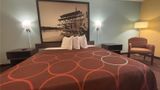 Super 8 Peoria Room