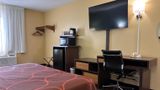Super 8 Peoria Room