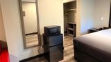 Super 8 Macomb Suite