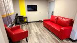 Super 8 Macomb Suite