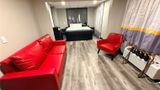 Super 8 Macomb Suite