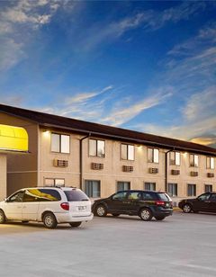 Super 8 Macomb