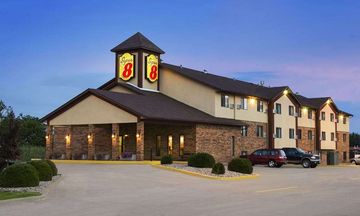 Super 8 Marion