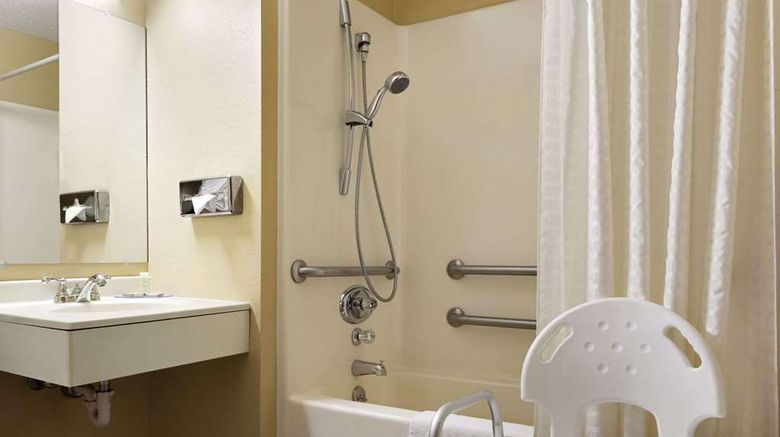 <b>Super 8 Marion Room</b>. Images powered by <a href="https://iceportal.shijigroup.com/" title="IcePortal" target="_blank">IcePortal</a>.