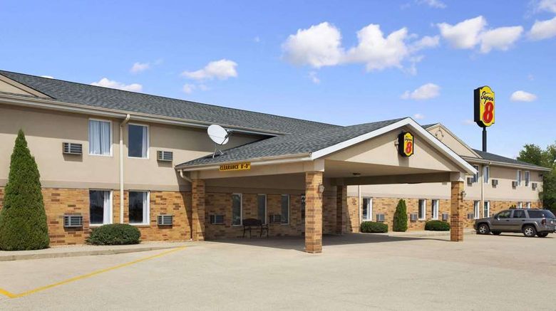 <b>Super 8 Mattoon Exterior</b>. Images powered by <a href="https://iceportal.shijigroup.com/" title="IcePortal" target="_blank">IcePortal</a>.