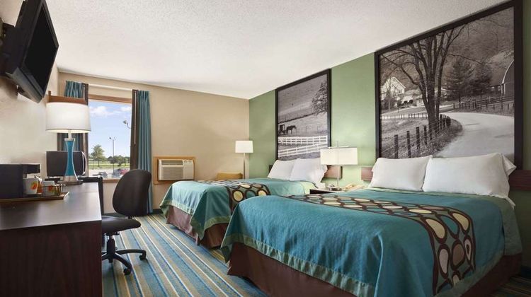 Super 8 Mattoon Room