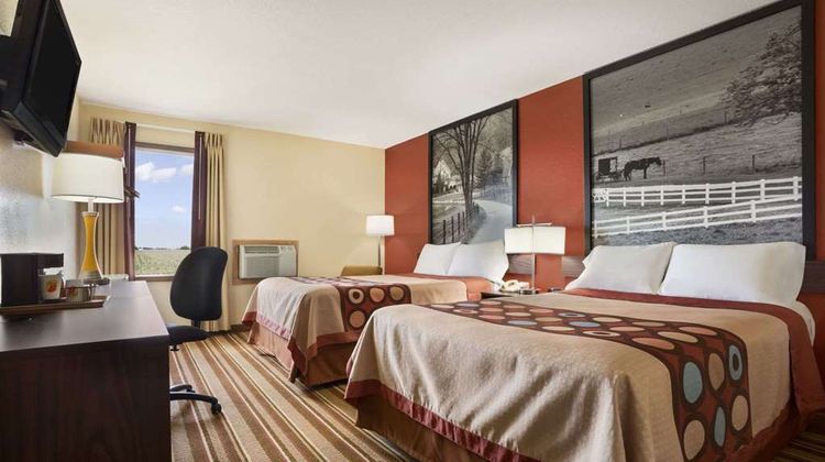 Super 8 Mattoon Room