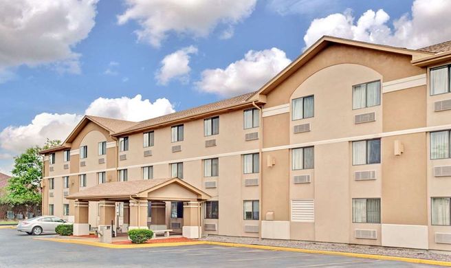 Super 8 Mokena/Frankfort /I-80 Exterior