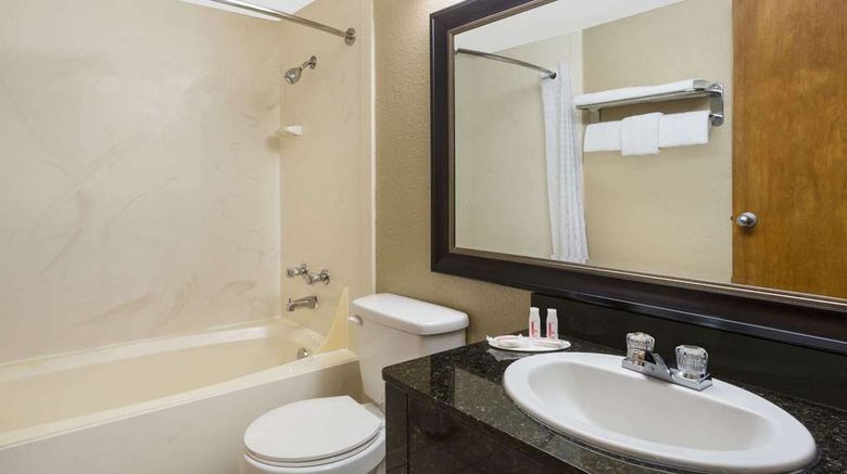<b>Super 8 Bentonville Room</b>. Images powered by <a href="https://iceportal.shijigroup.com/" title="IcePortal" target="_blank">IcePortal</a>.