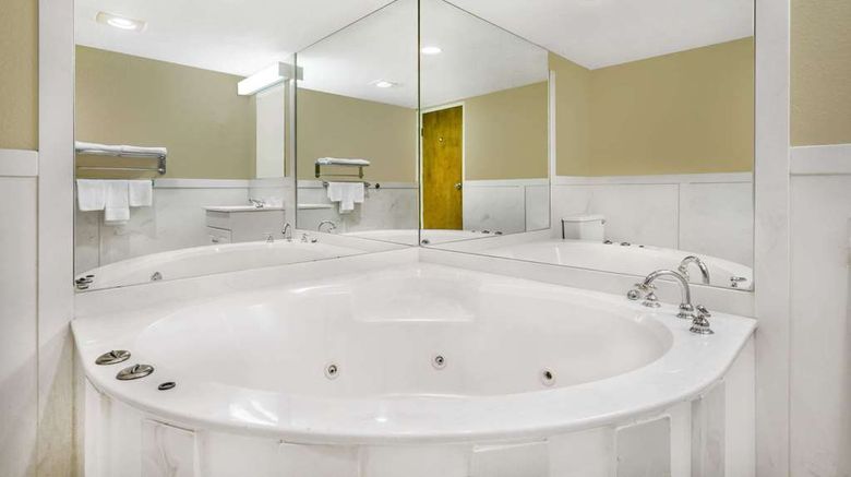 <b>Super 8 Bentonville Suite</b>. Images powered by <a href="https://iceportal.shijigroup.com/" title="IcePortal" target="_blank">IcePortal</a>.