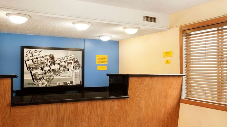 Super 8 West Fargo Main Ave ND Lobby
