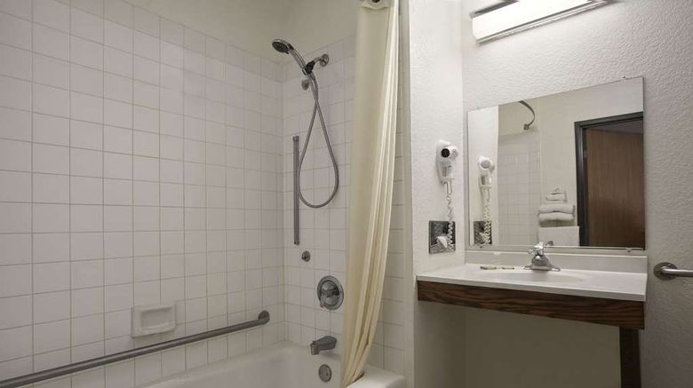 <b>Super 8 Arcata Room</b>. Images powered by <a href="https://iceportal.shijigroup.com/" title="IcePortal" target="_blank">IcePortal</a>.