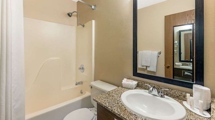 Super 8 Poplar Bluff Missouri Room